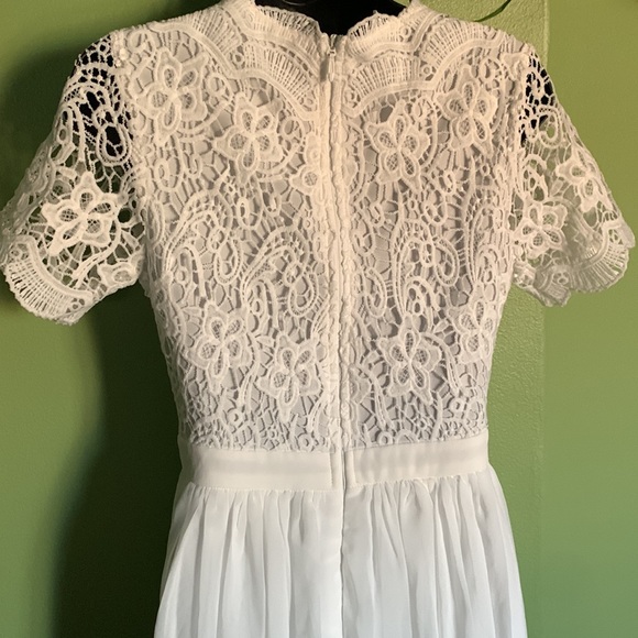 🔵 Lulus White Dress - Picture 10 of 12